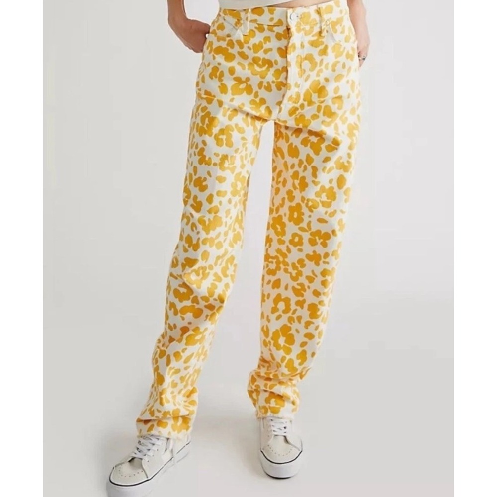 MOTHER The Curbside Heel Fray Jeans Yellow Leopard Print Straight barrel Size 31